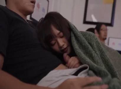 Cuộc vui với em họ vụng trộm đầy thú vị