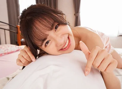 Chị gái hư hỏng giành bạn trai của em gái
