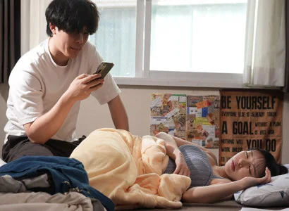 Kẻ biến thái kích thích khi người yêu quan hệ với người khác